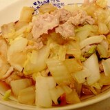 材料３つ★白菜と豚小間肉のコンソメ蒸し煮